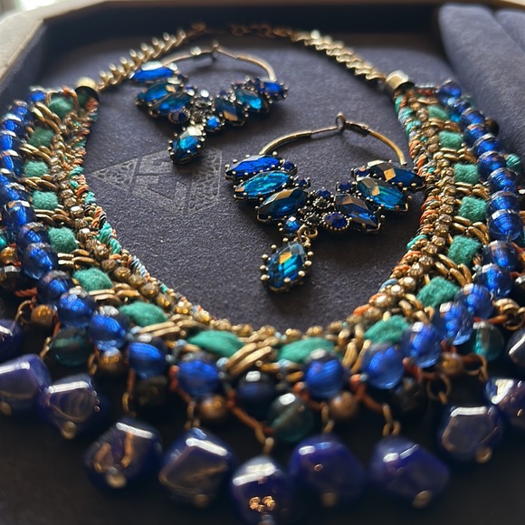 NWT Faux Sapphire , American diamond and metallic bead necklace with earrings! - Picture 4 of 11